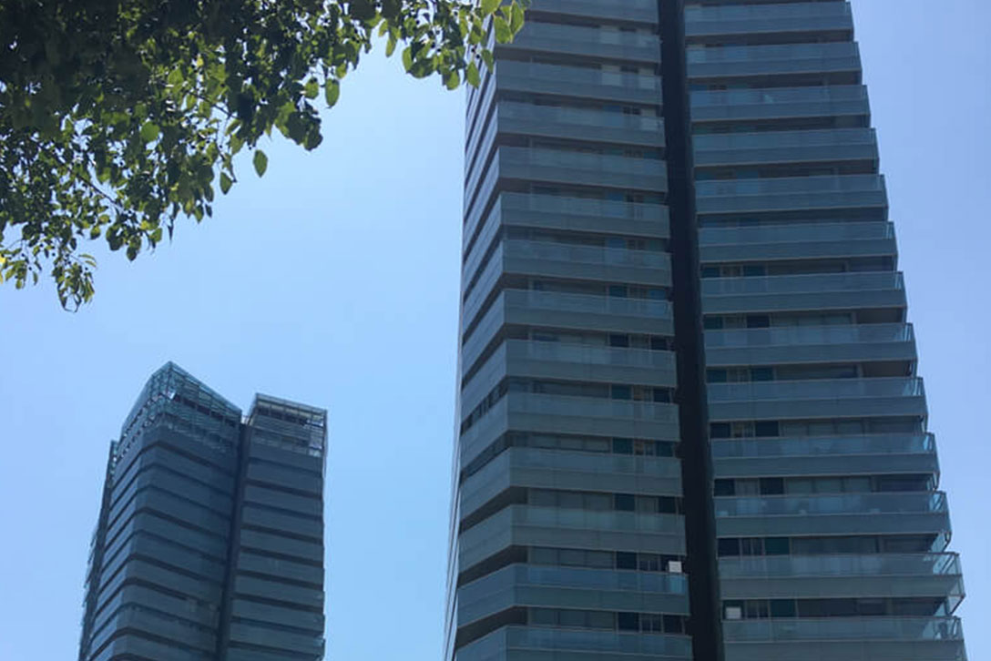 edificio en Diagonal Mar Barcelona