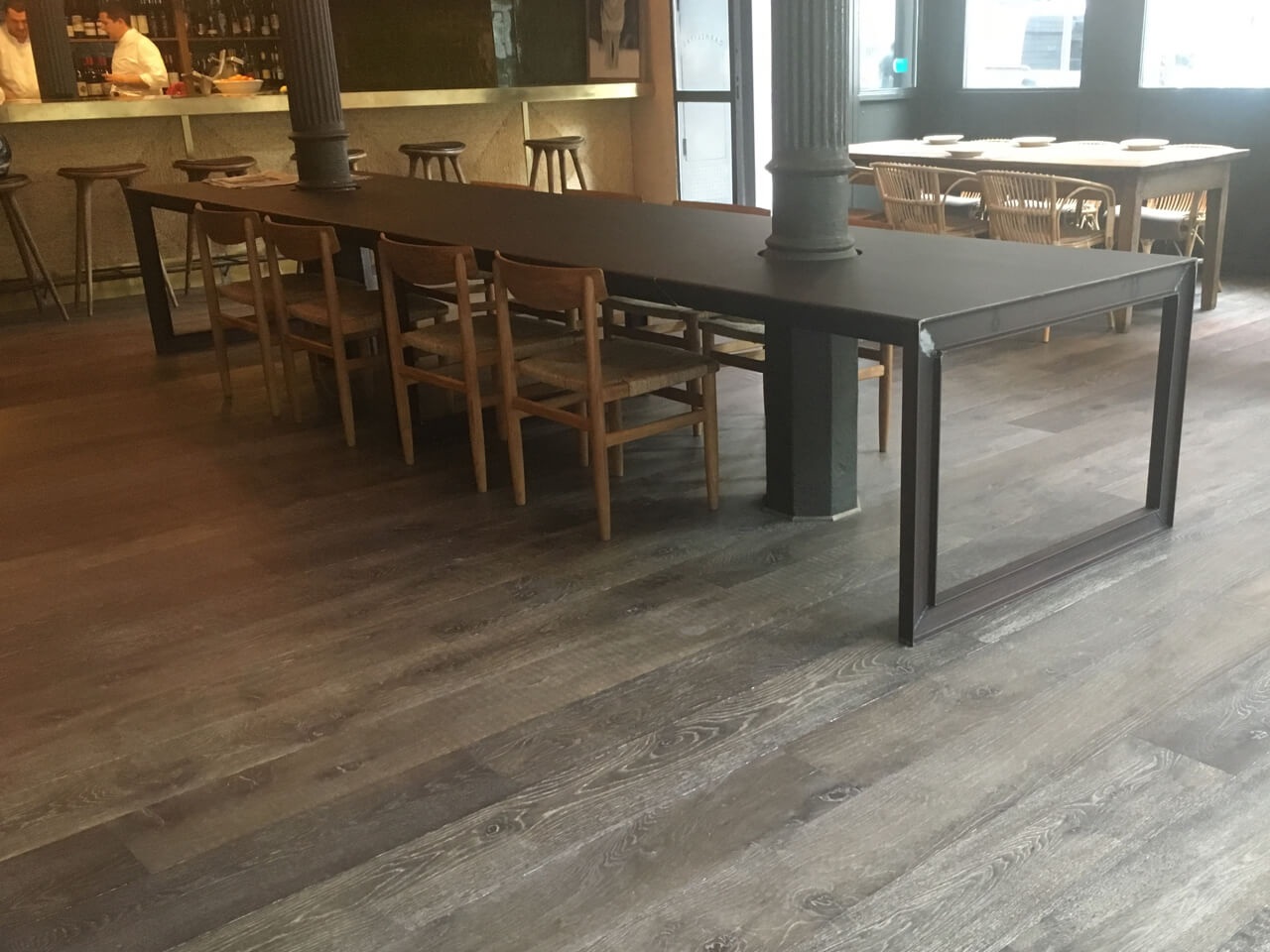 Detall de l'acabat envellit del parquet