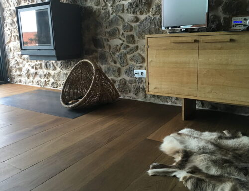Reforma de casa antiga a Astúries amb parquet de roure envellit